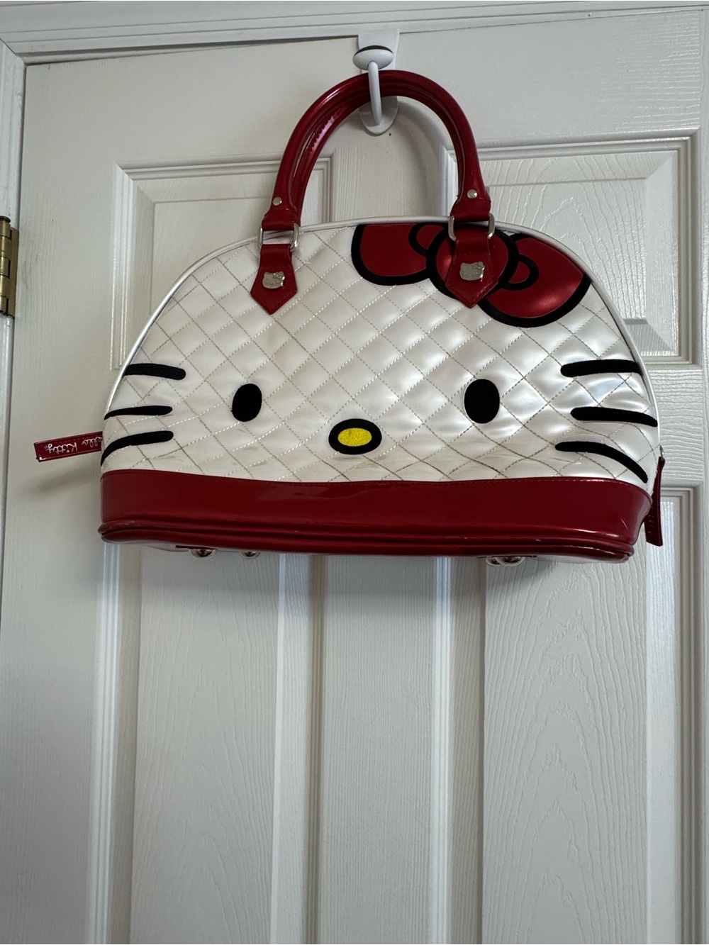 HelloKitty LoungeflySet Quilted Purse & Wallet Set with Red Logo Plaque - Picture 2 of 16